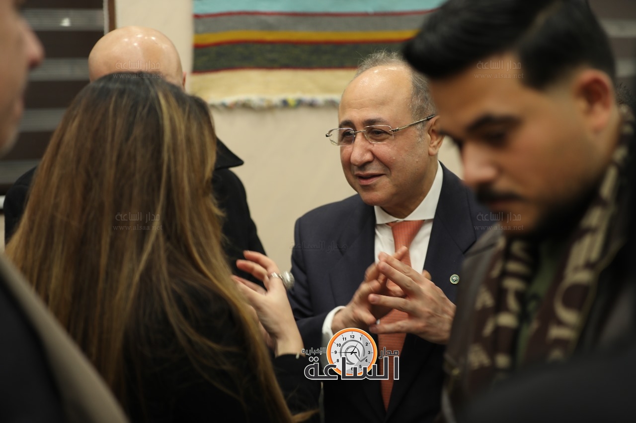 Madar Al-Saa Images 0.38523915336510006