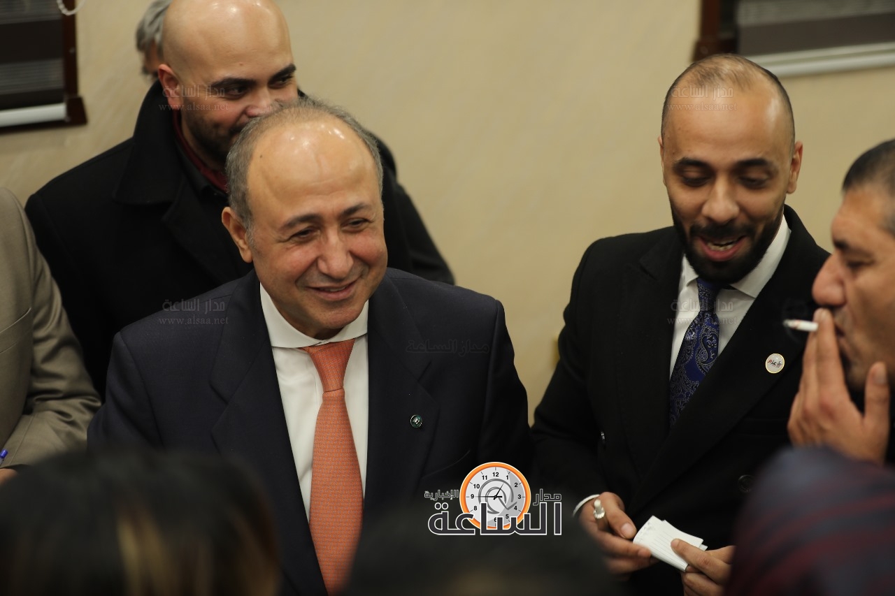 Madar Al-Saa Images 0.1337761697141624