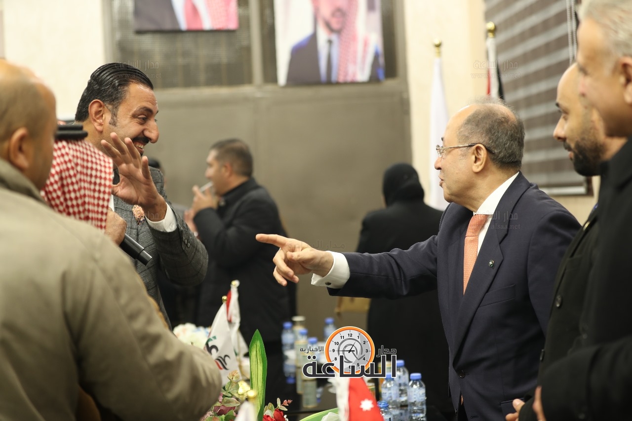 Madar Al-Saa Images 0.4628227561313685