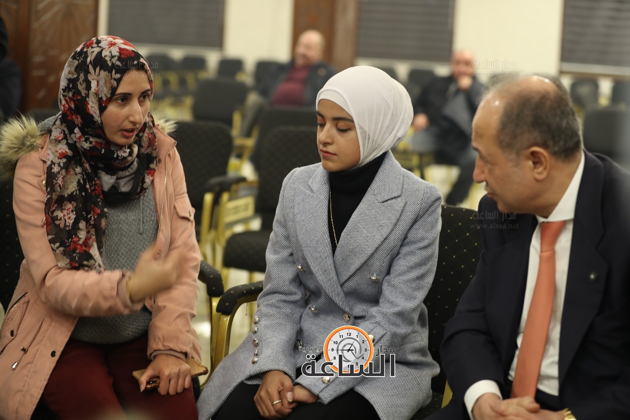 Madar Al-Saa Images 0.023756322839245003