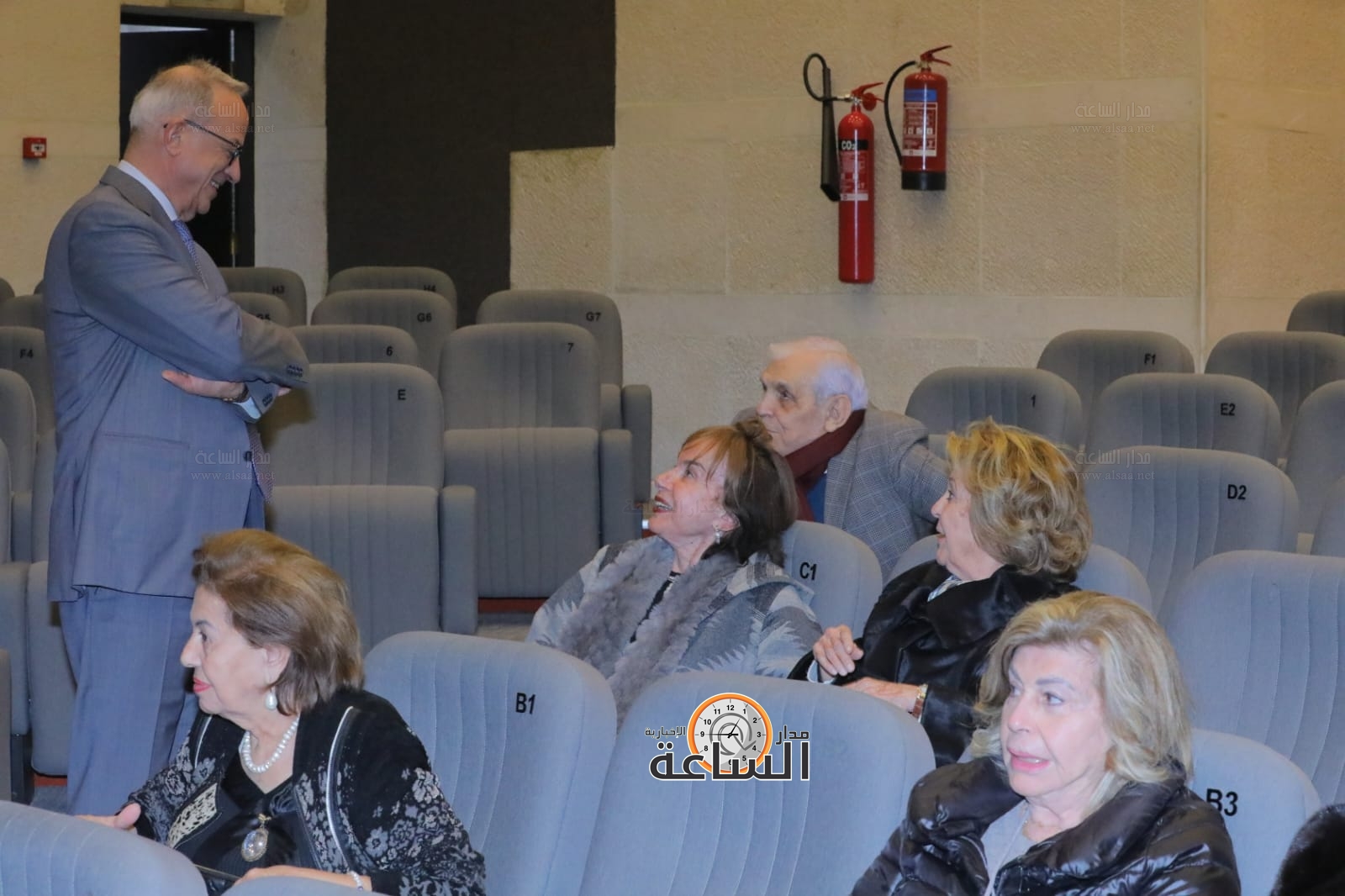 Madar Al-Saa Images 0.5320746402532368