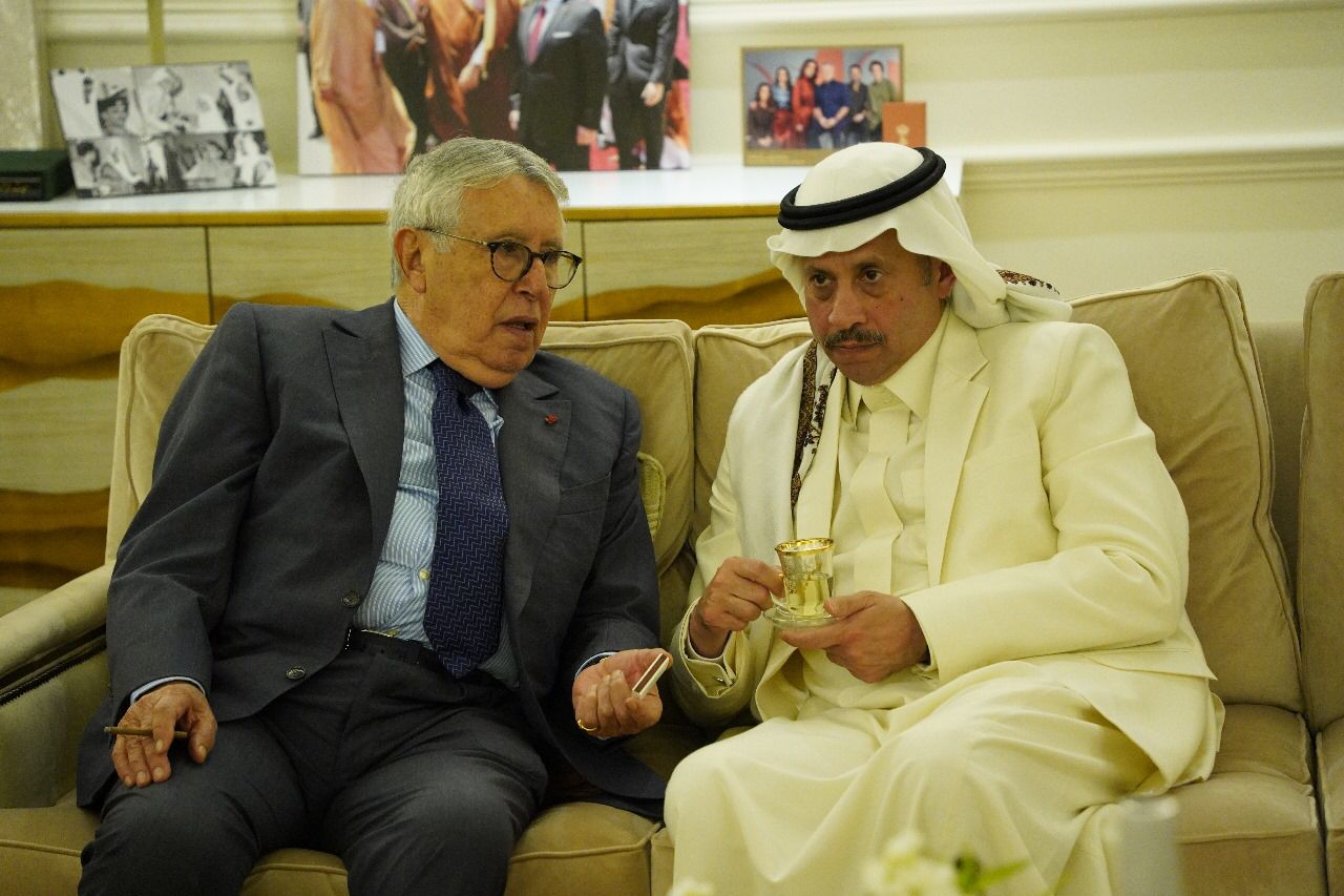 Madar Al-Saa Images 0.8381878107257703