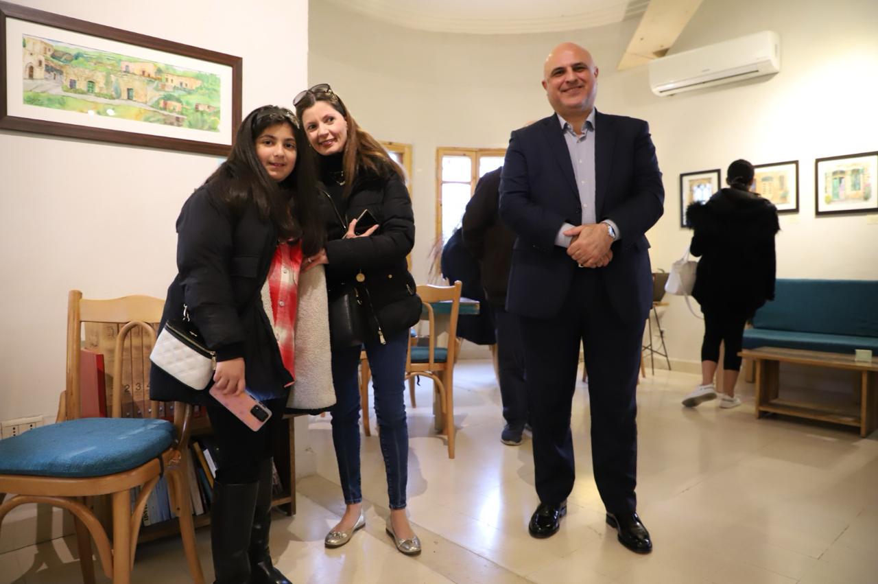 Madar Al-Saa Images 0.9025593061978328