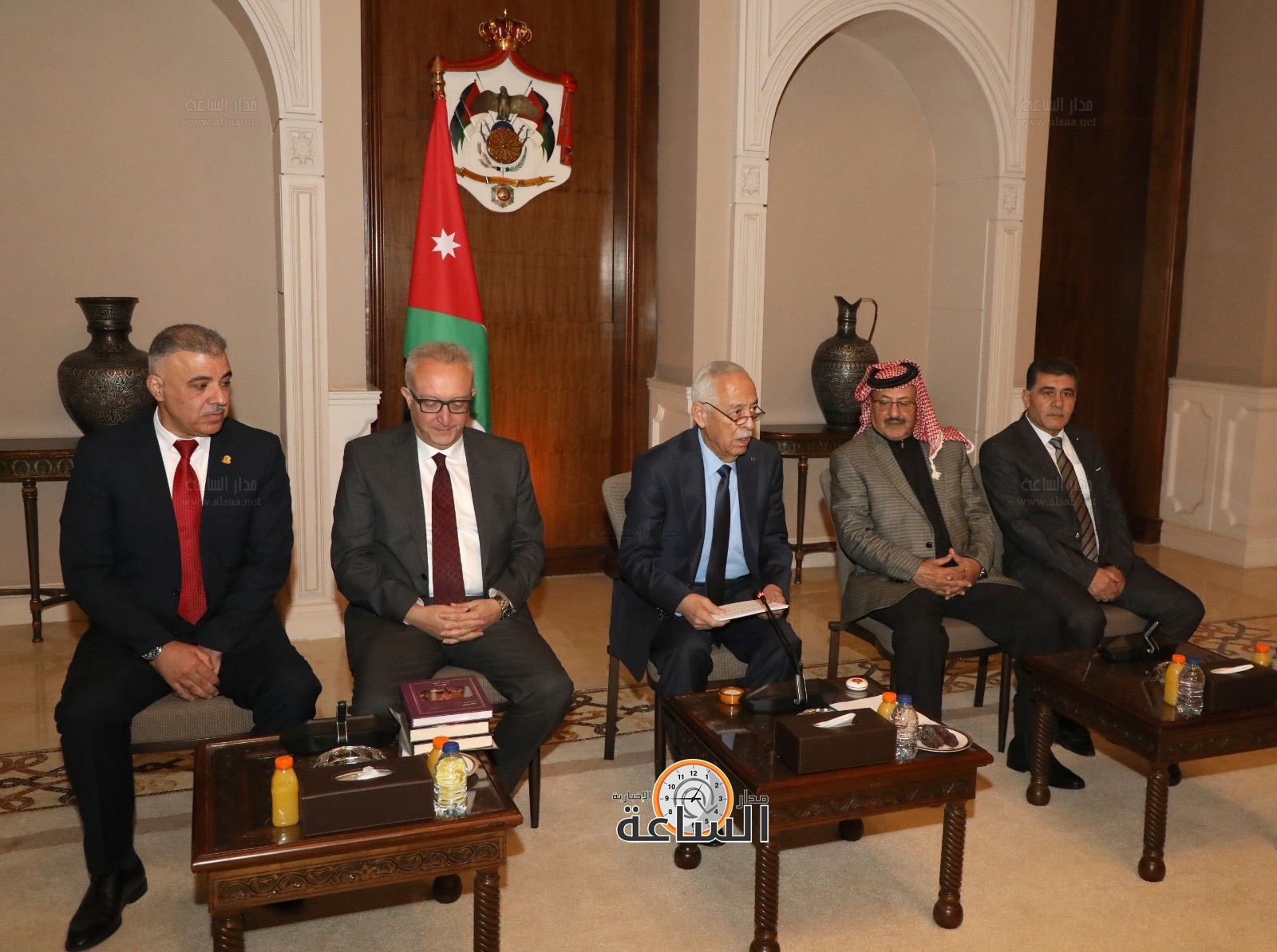 Madar Al-Saa Images 0.7637325640356719