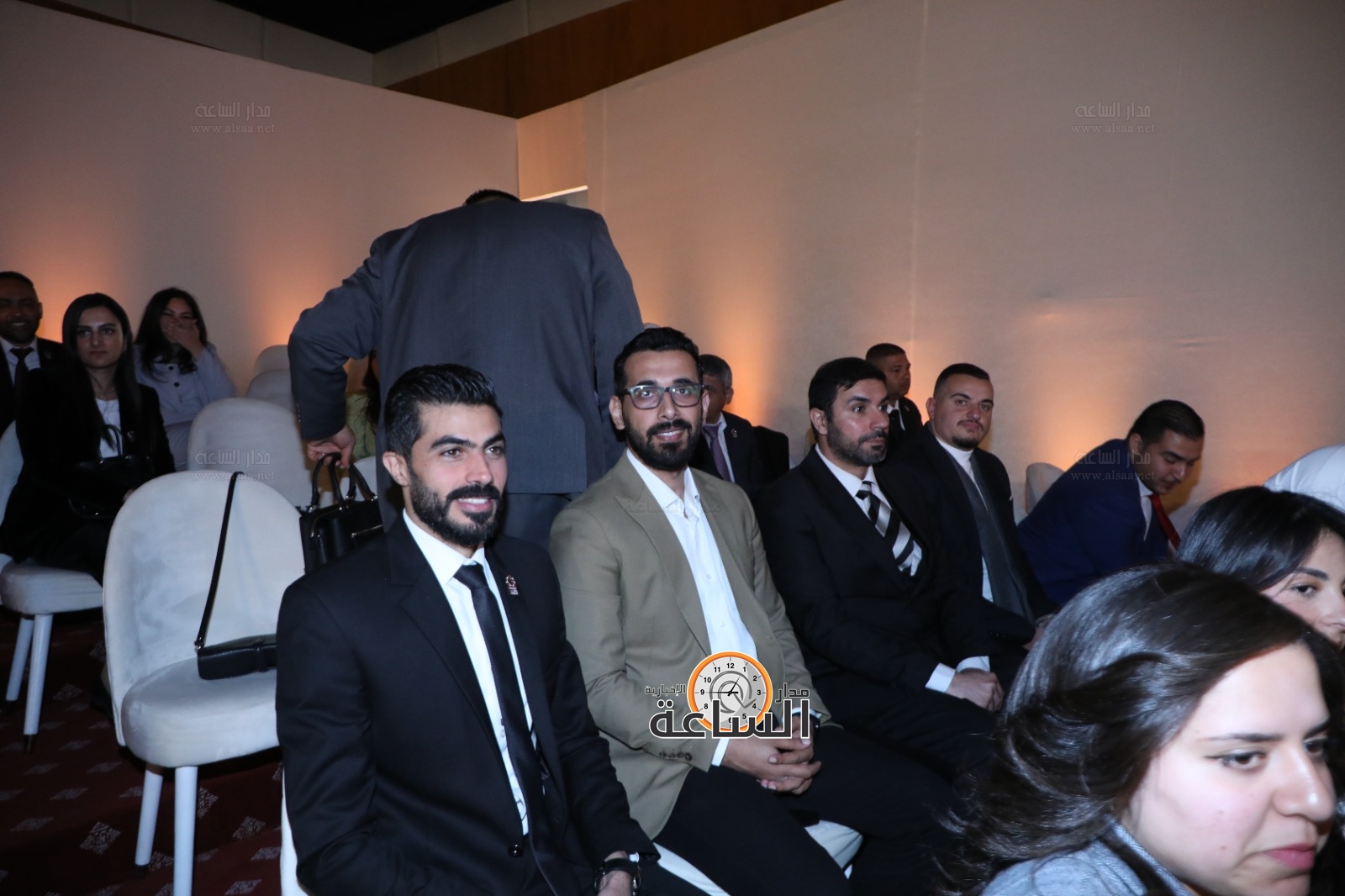 Madar Al-Saa Images 0.7305605554975387