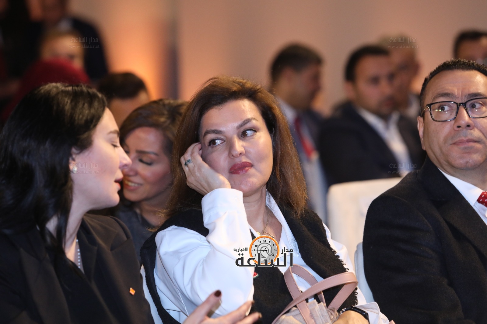 Madar Al-Saa Images 0.9074021612457308