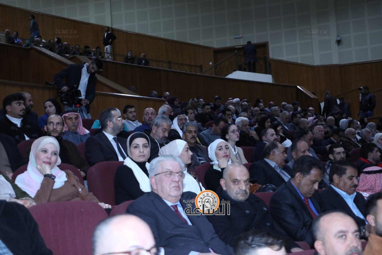 Madar Al-Saa Images 0.7559091174672432