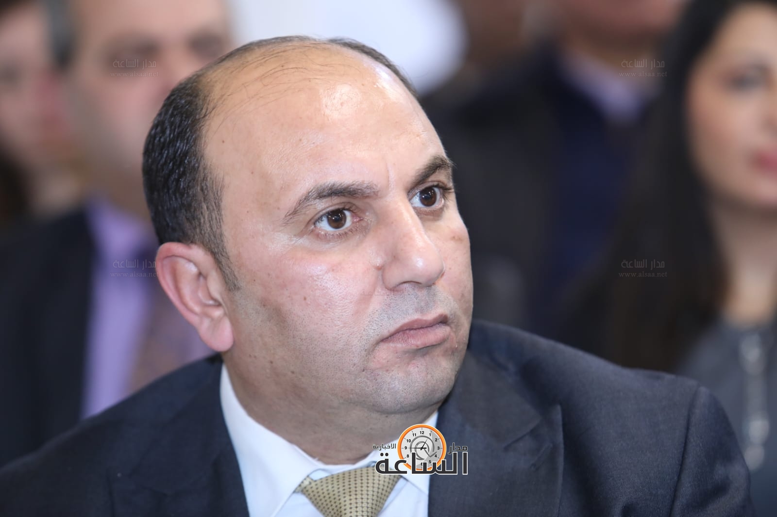 Madar Al-Saa Images 0.4560336136504437