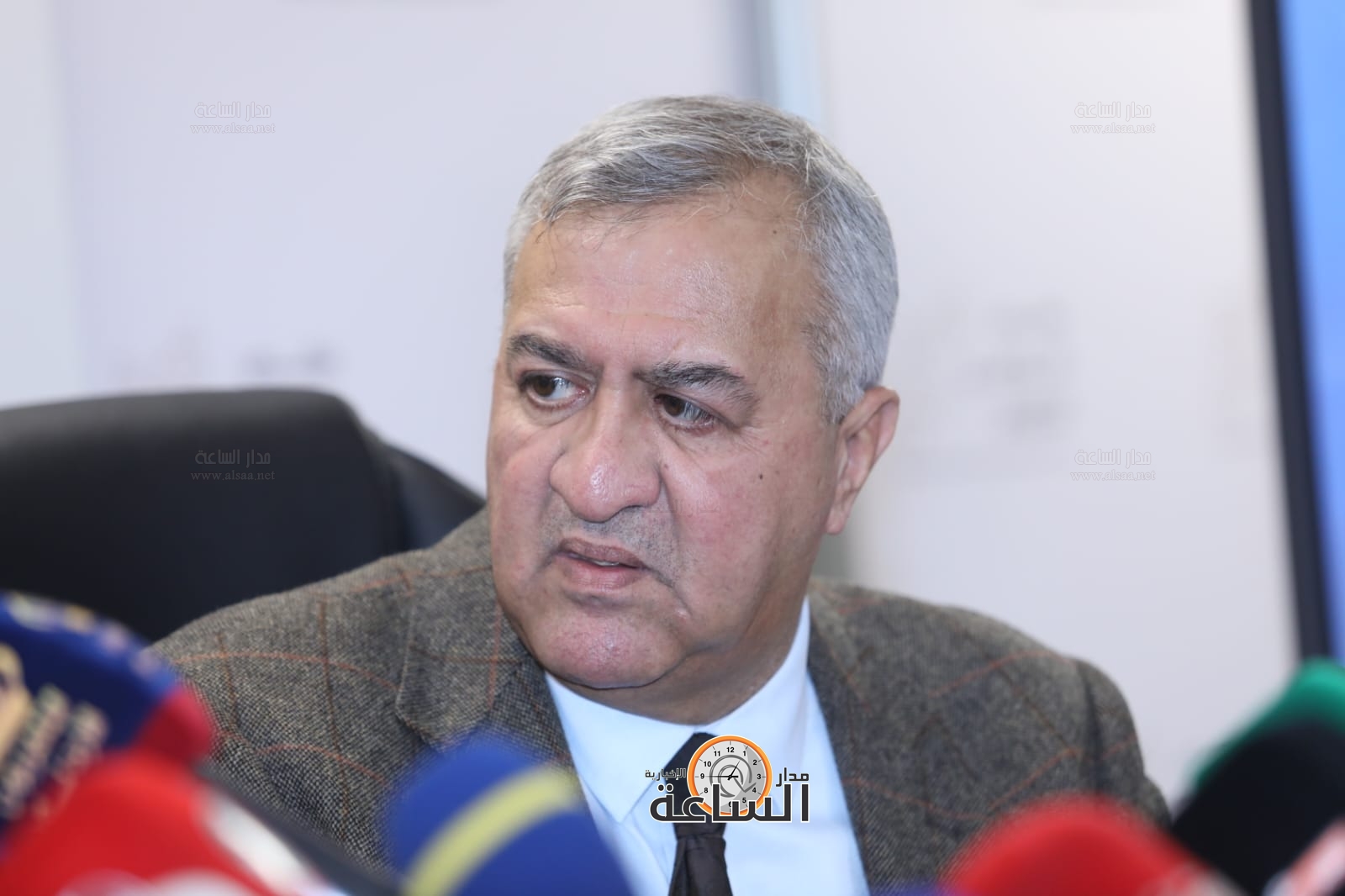 Madar Al-Saa Images 0.0353919510307108