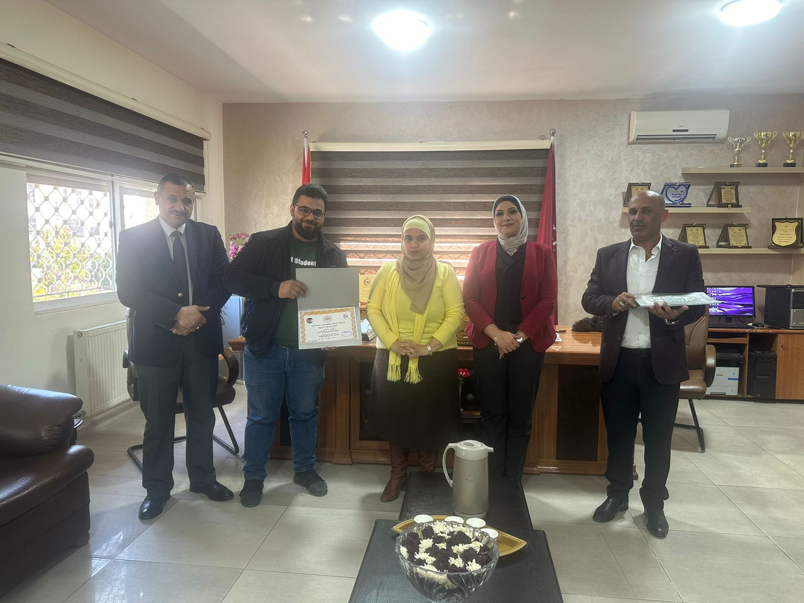 Madar Al-Saa Images 0.8151412559028806