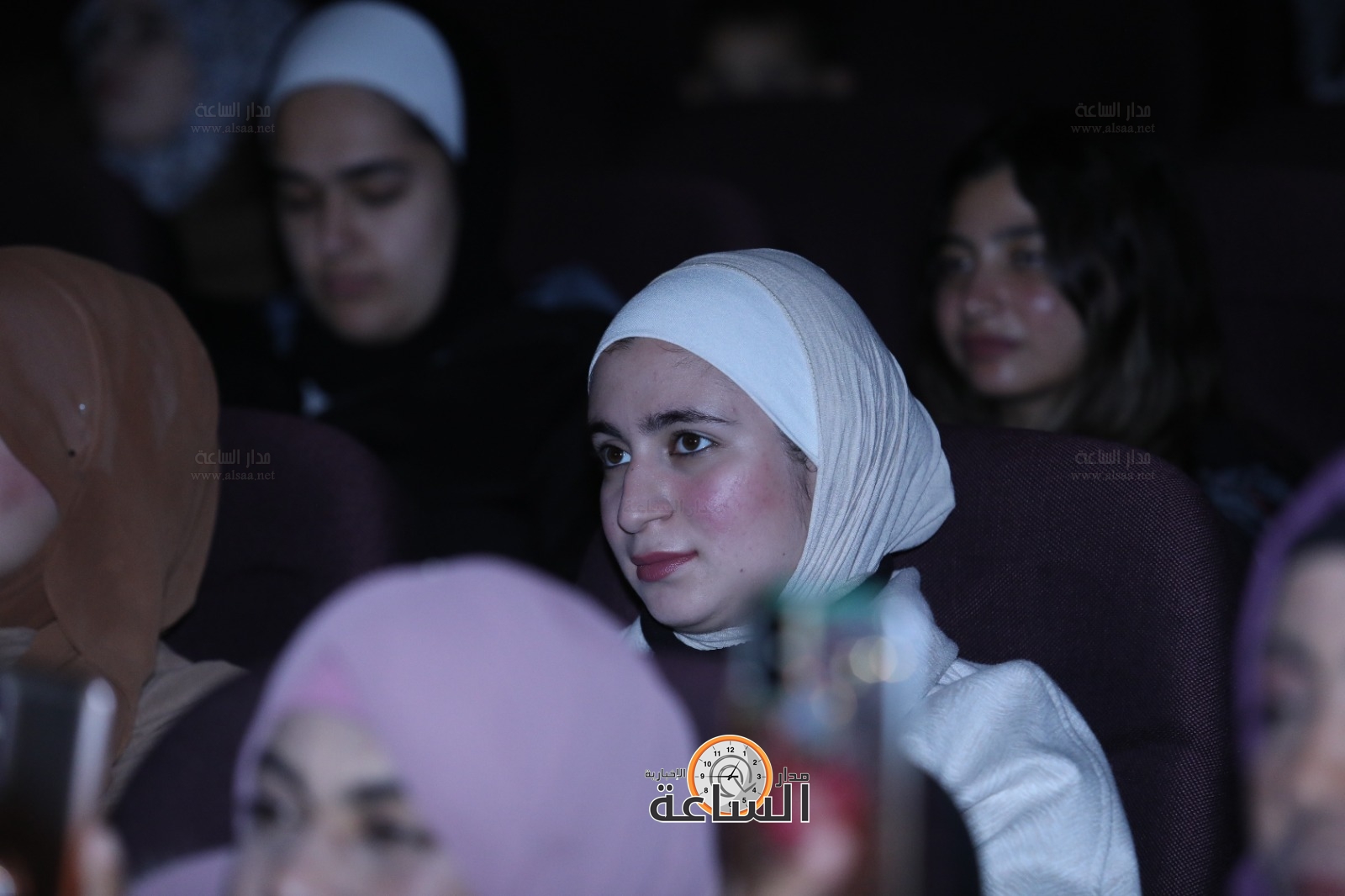 Madar Al-Saa Images 0.9271143230360572