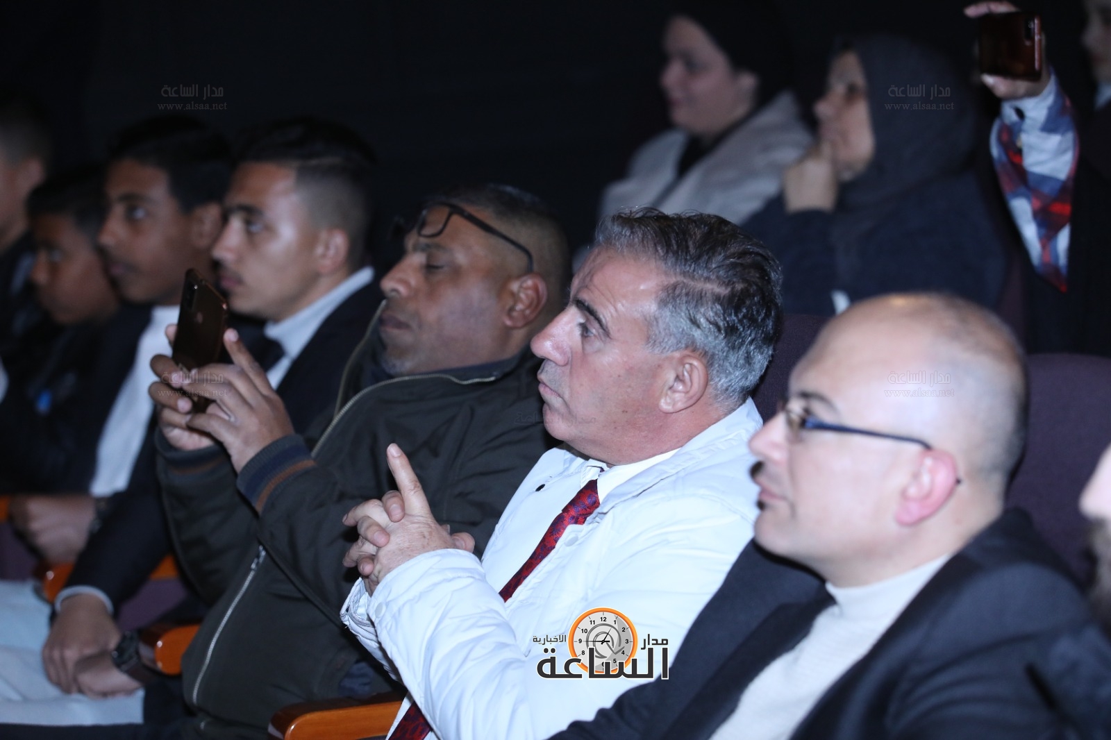 Madar Al-Saa Images 0.6935328113439725