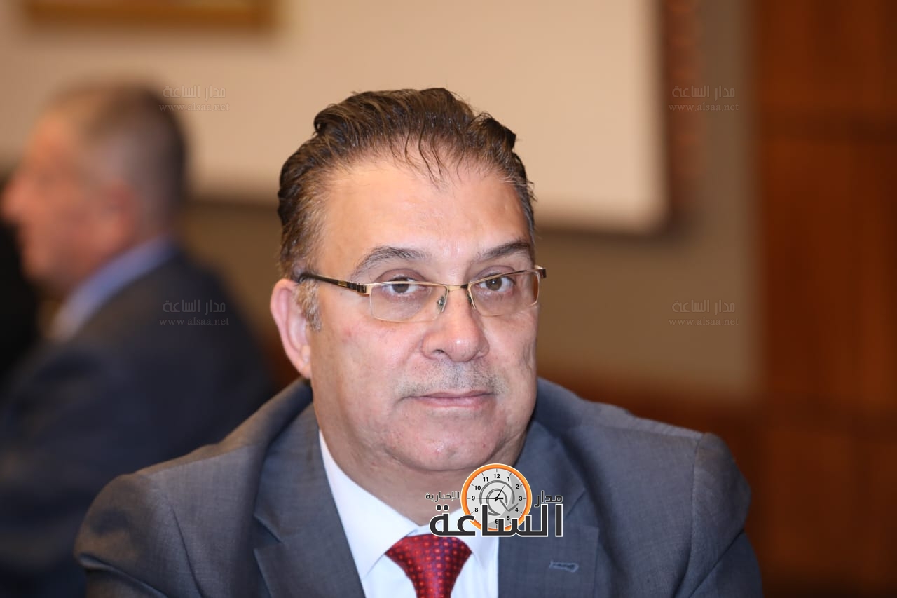 Madar Al-Saa Images 0.0017919418486902483