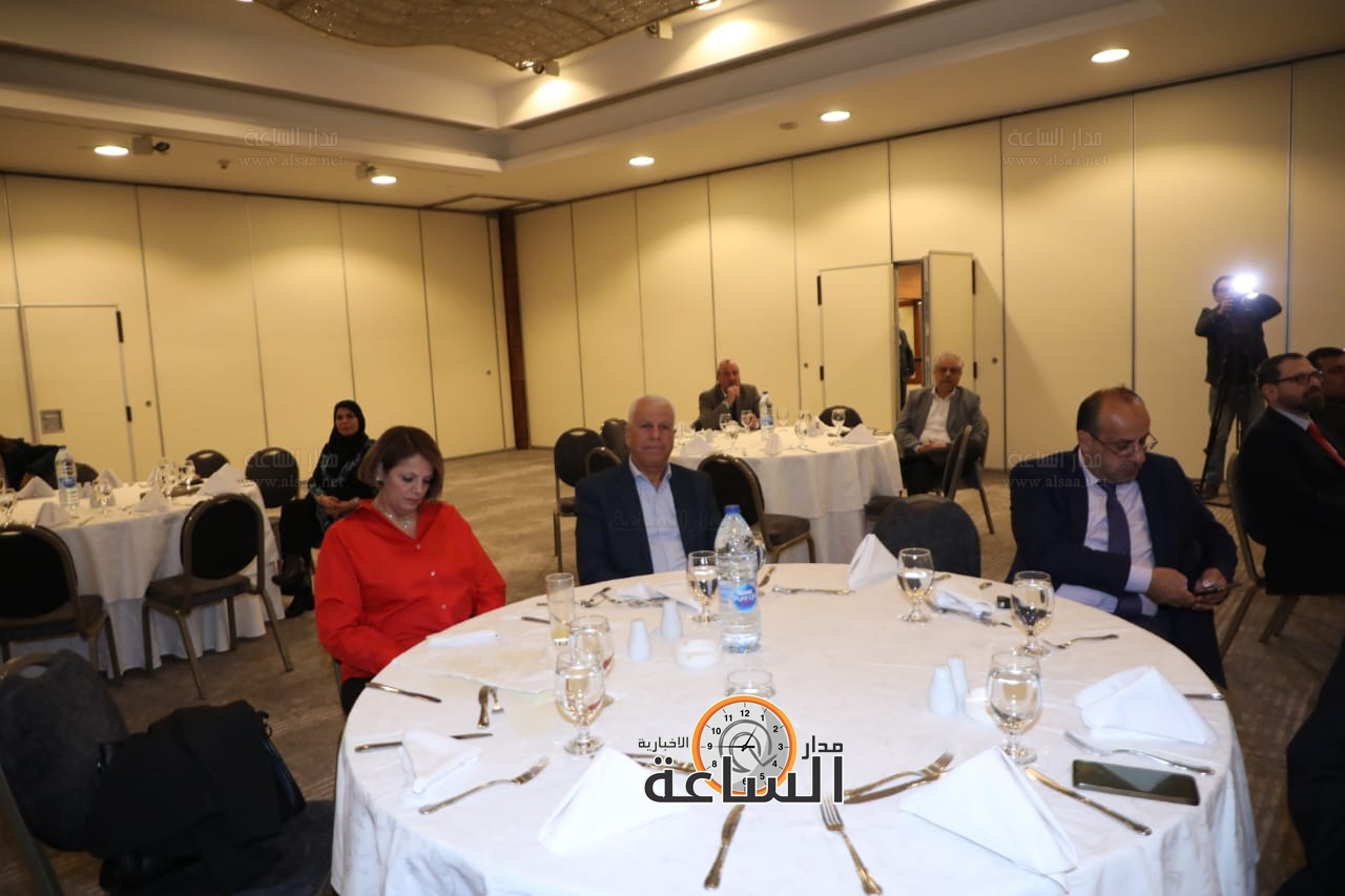 Madar Al-Saa Images 0.24916736114135585