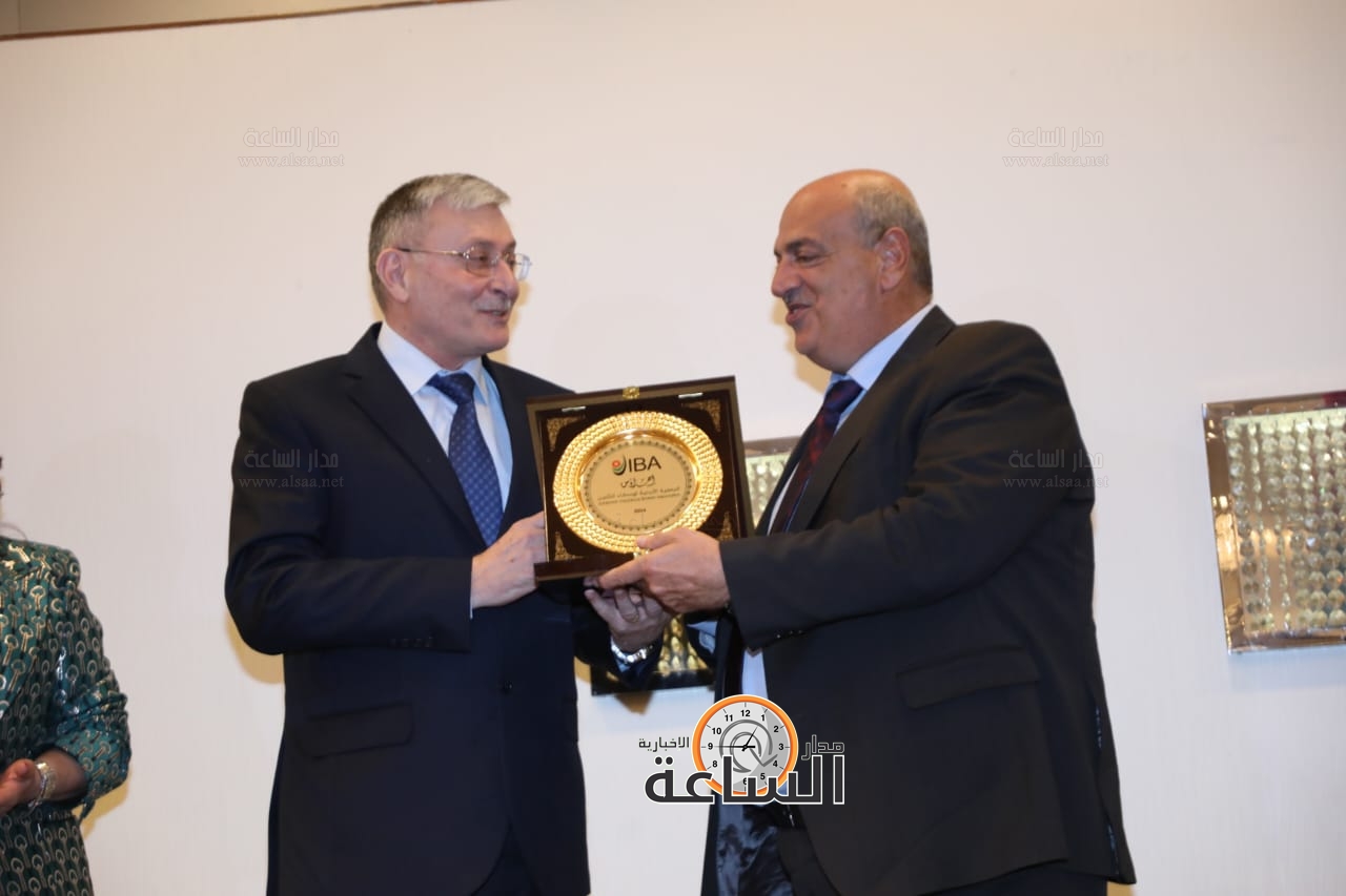 Madar Al-Saa Images 0.9072396903285045