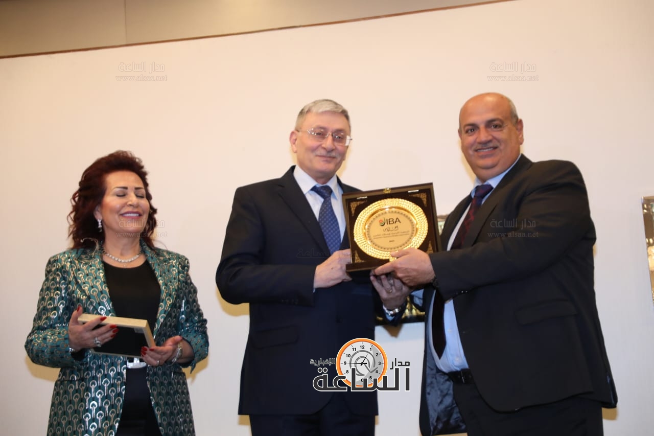 Madar Al-Saa Images 0.23827296937457554