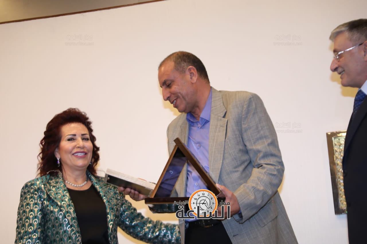 Madar Al-Saa Images 0.5667081190633525