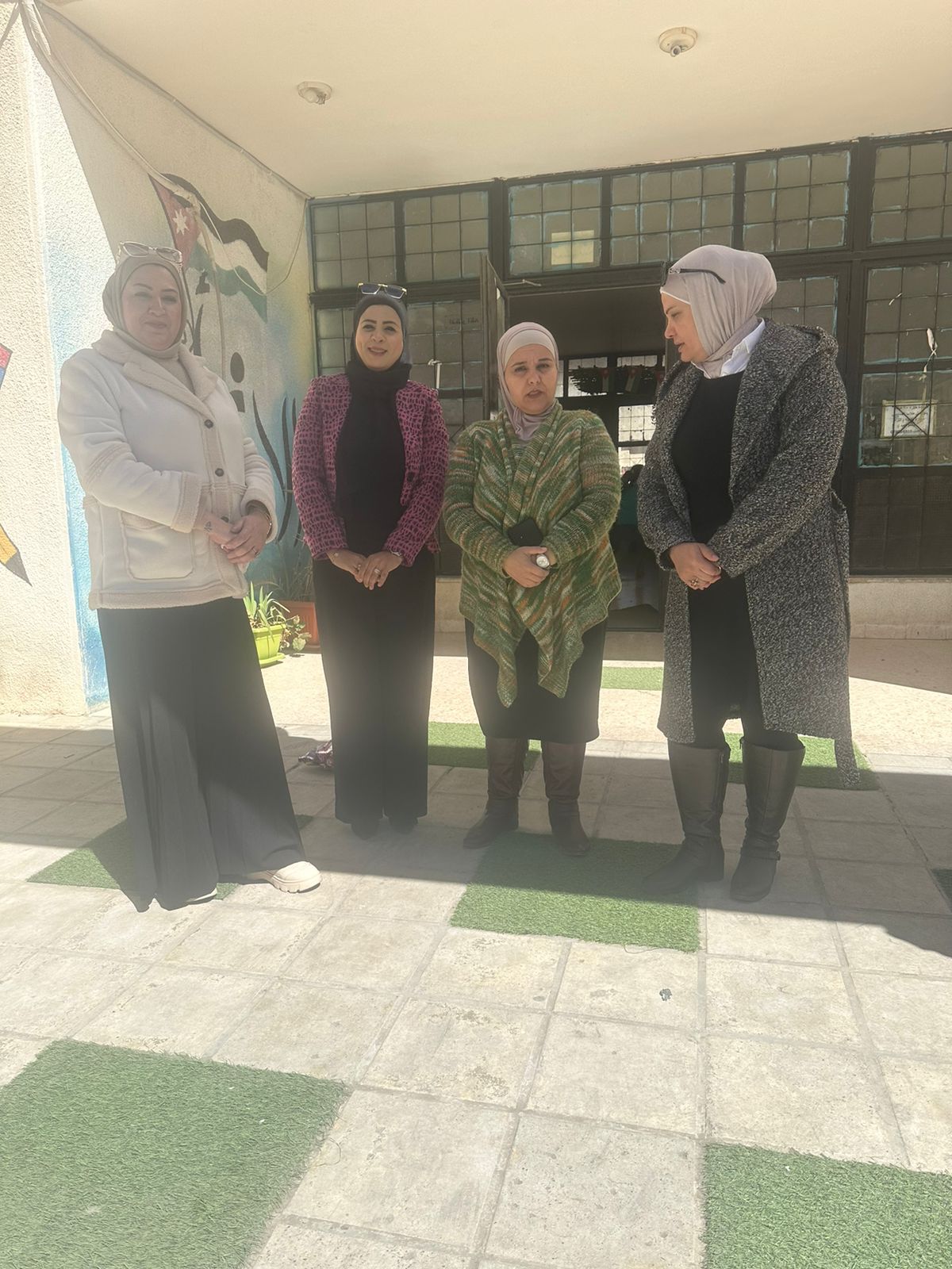 Madar Al-Saa Images 0.22581659164343826