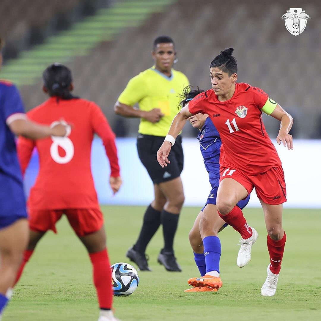 Madar Al-Saa Images 0.4648516488155643