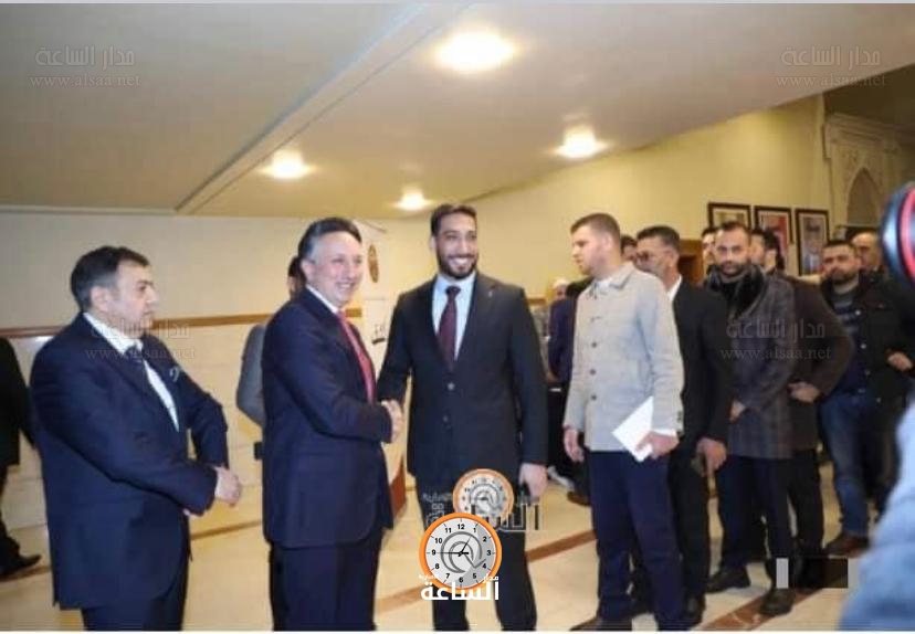 Madar Al-Saa Images 0.19672059567675482