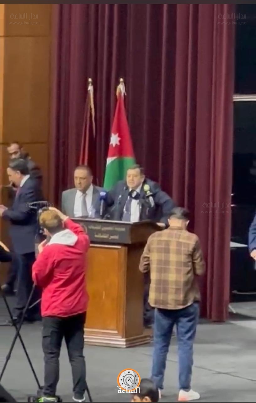 Madar Al-Saa Images 0.7125879302160354