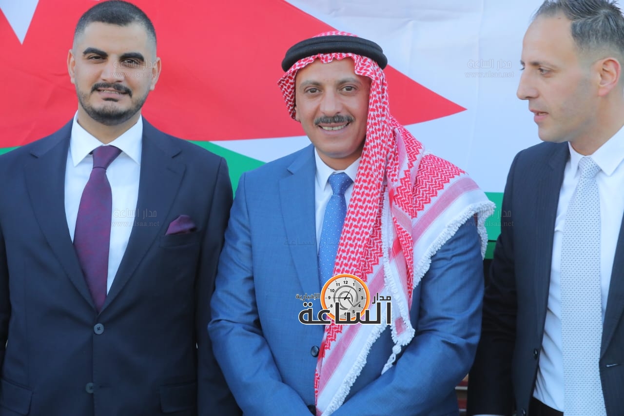 Madar Al-Saa Images 0.7407337458284957