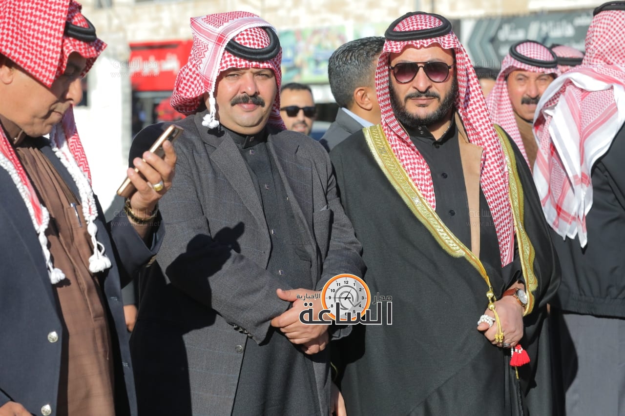 Madar Al-Saa Images 0.3265370679950086