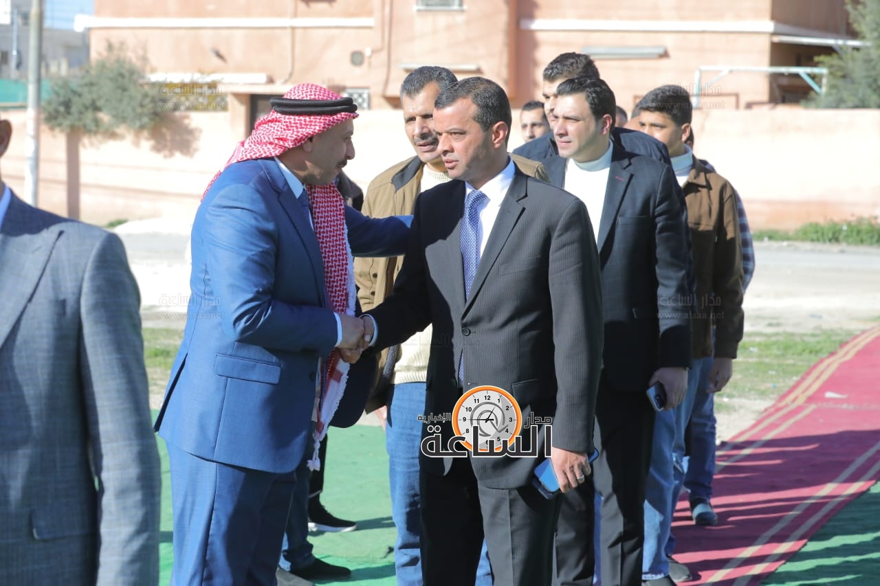 Madar Al-Saa Images 0.7088935082985599