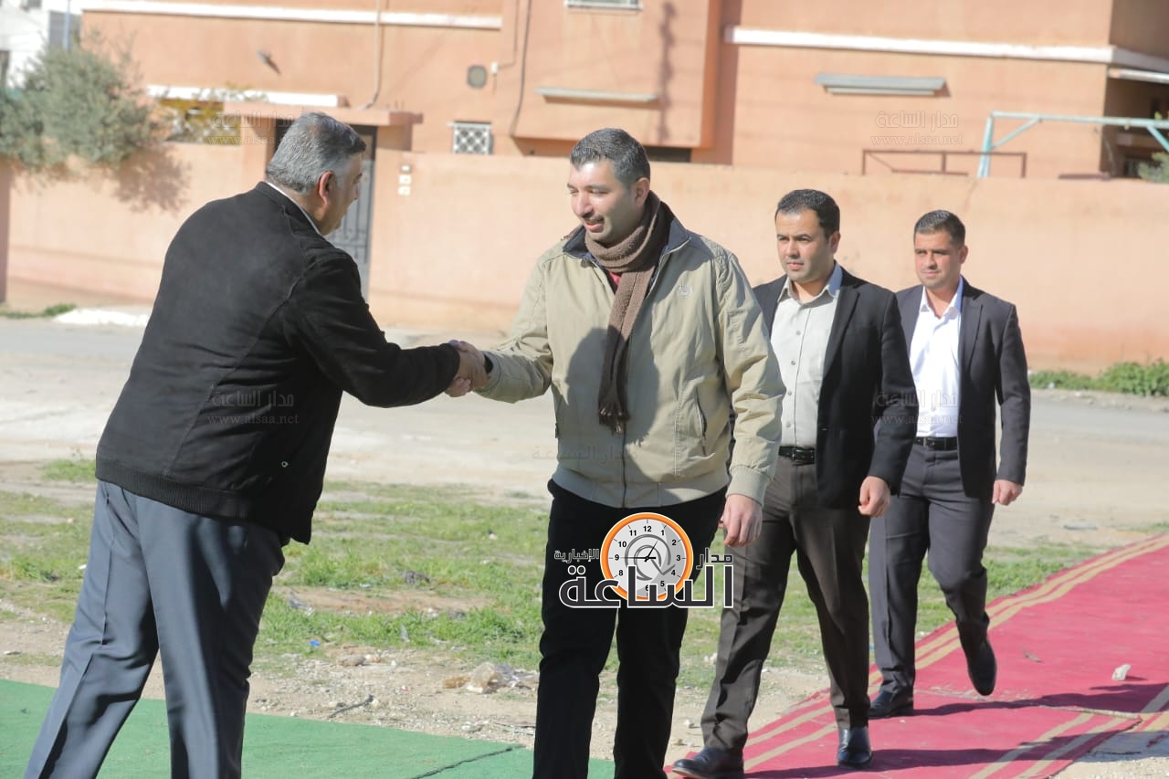 Madar Al-Saa Images 0.9822360998832869