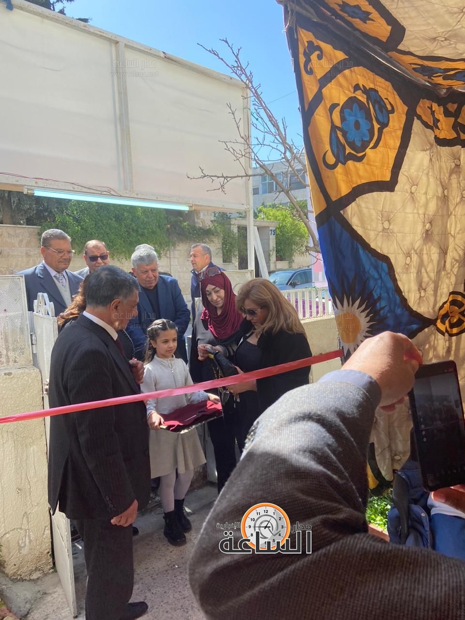 Madar Al-Saa Images 0.980527432687696