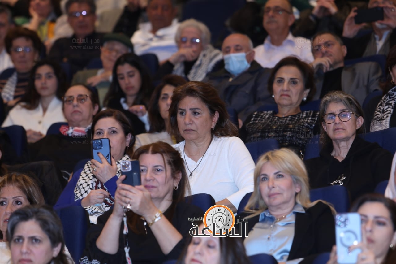 Madar Al-Saa Images 0.34895539652940677