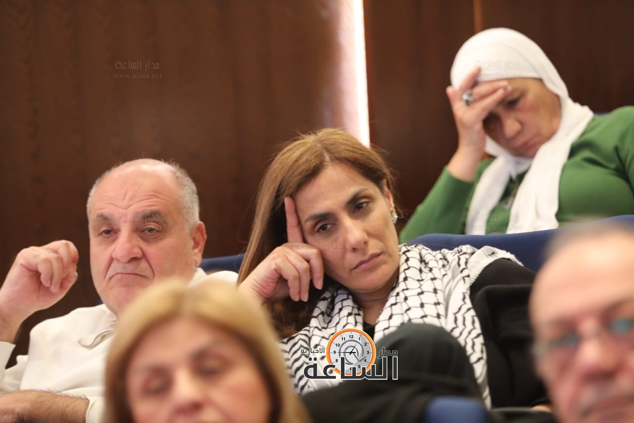 Madar Al-Saa Images 0.6888726277345323