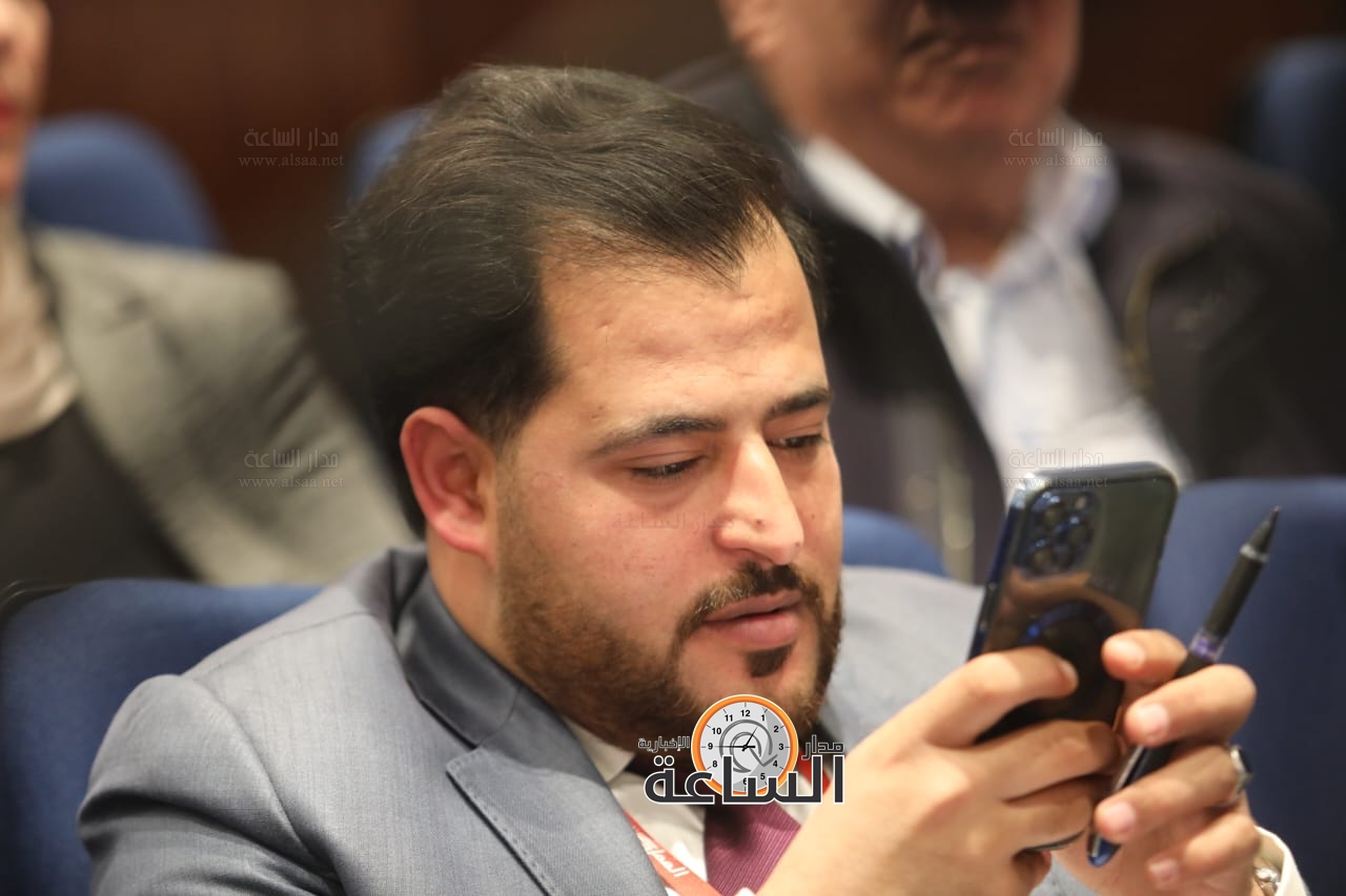 Madar Al-Saa Images 0.3793449241652975