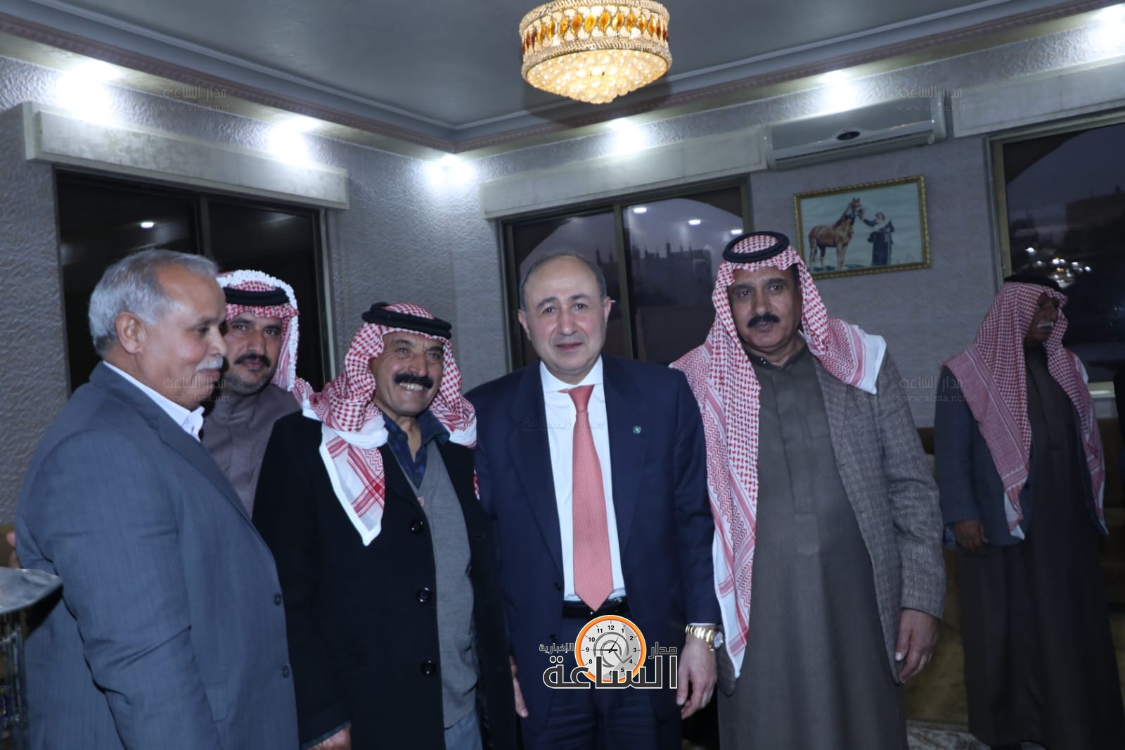 Madar Al-Saa Images 0.4118220579180909