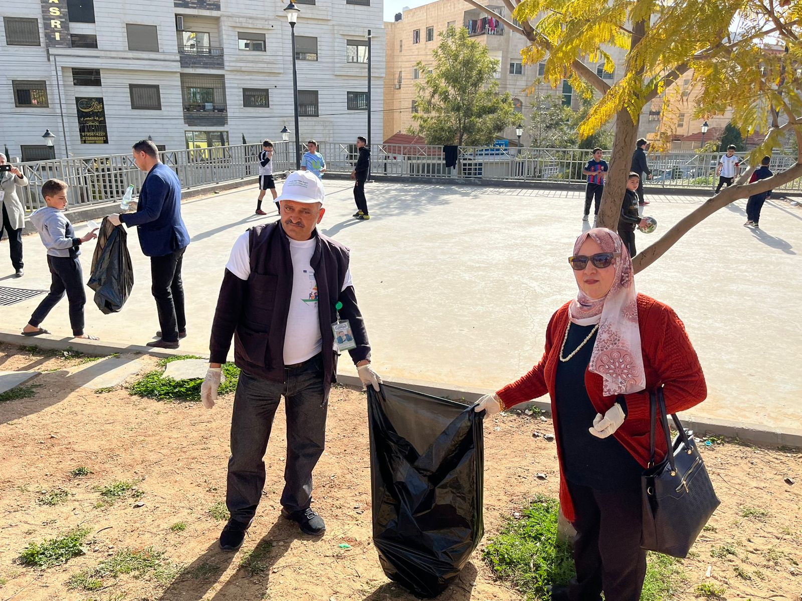 Madar Al-Saa Images 0.9634075352853881