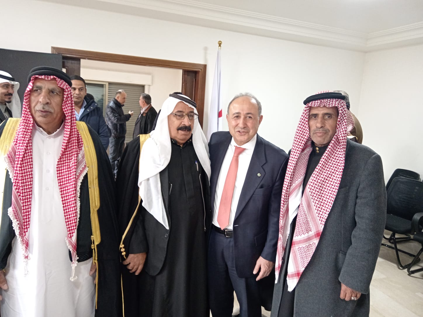 Madar Al-Saa Images 0.226091429660483