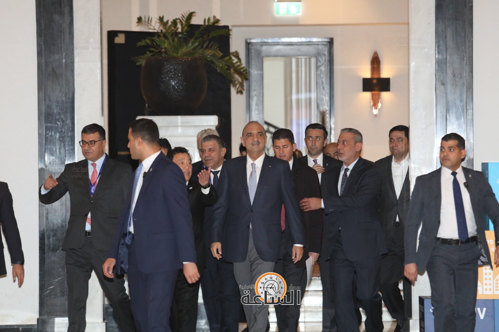 Madar Al-Saa Images 0.4940039551391844