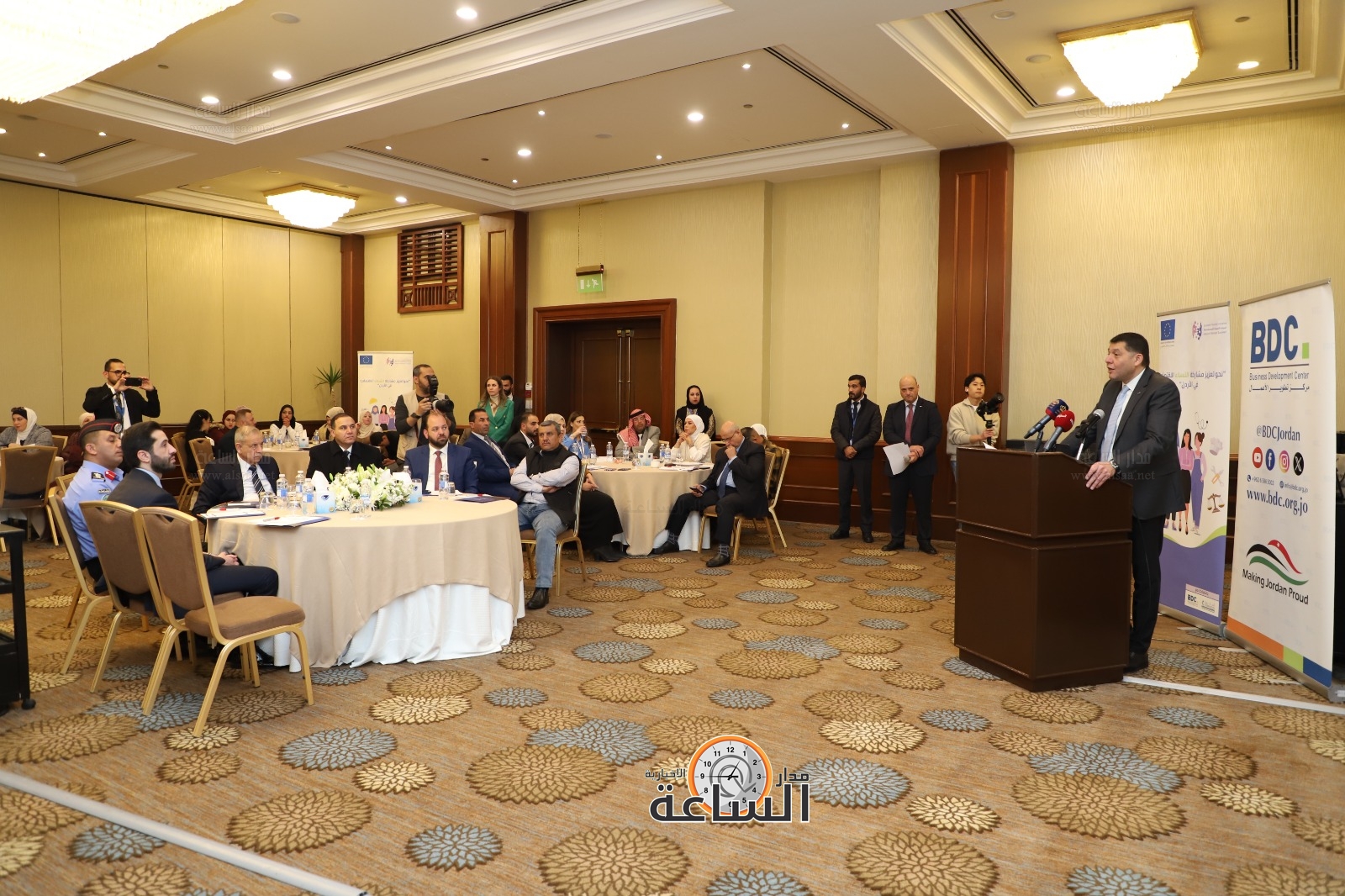 Madar Al-Saa Images 0.22101128560026972