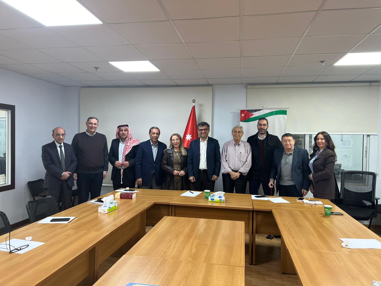 Madar Al-Saa Images 0.9847842985696107