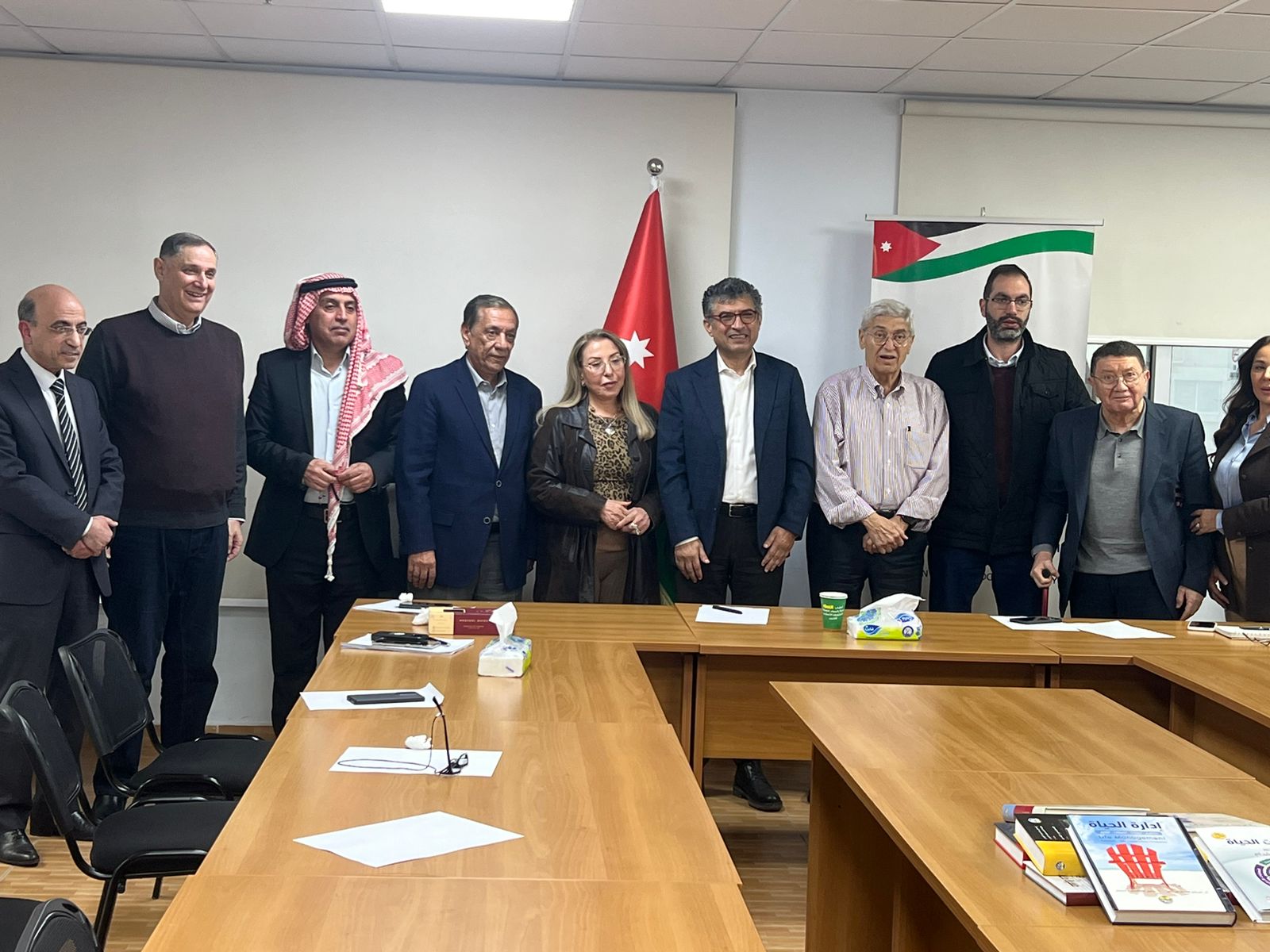 Madar Al-Saa Images 0.6388744647596885