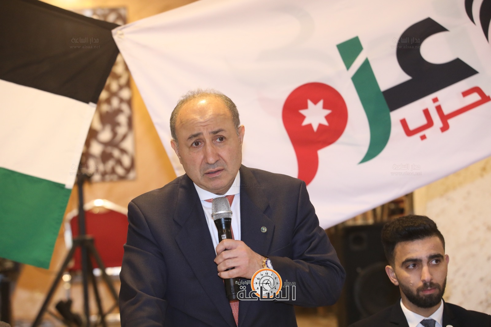 Madar Al-Saa Images 0.9575923844392893