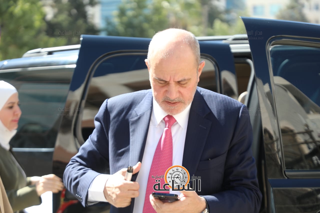 Madar Al-Saa Images 0.13390105303347233