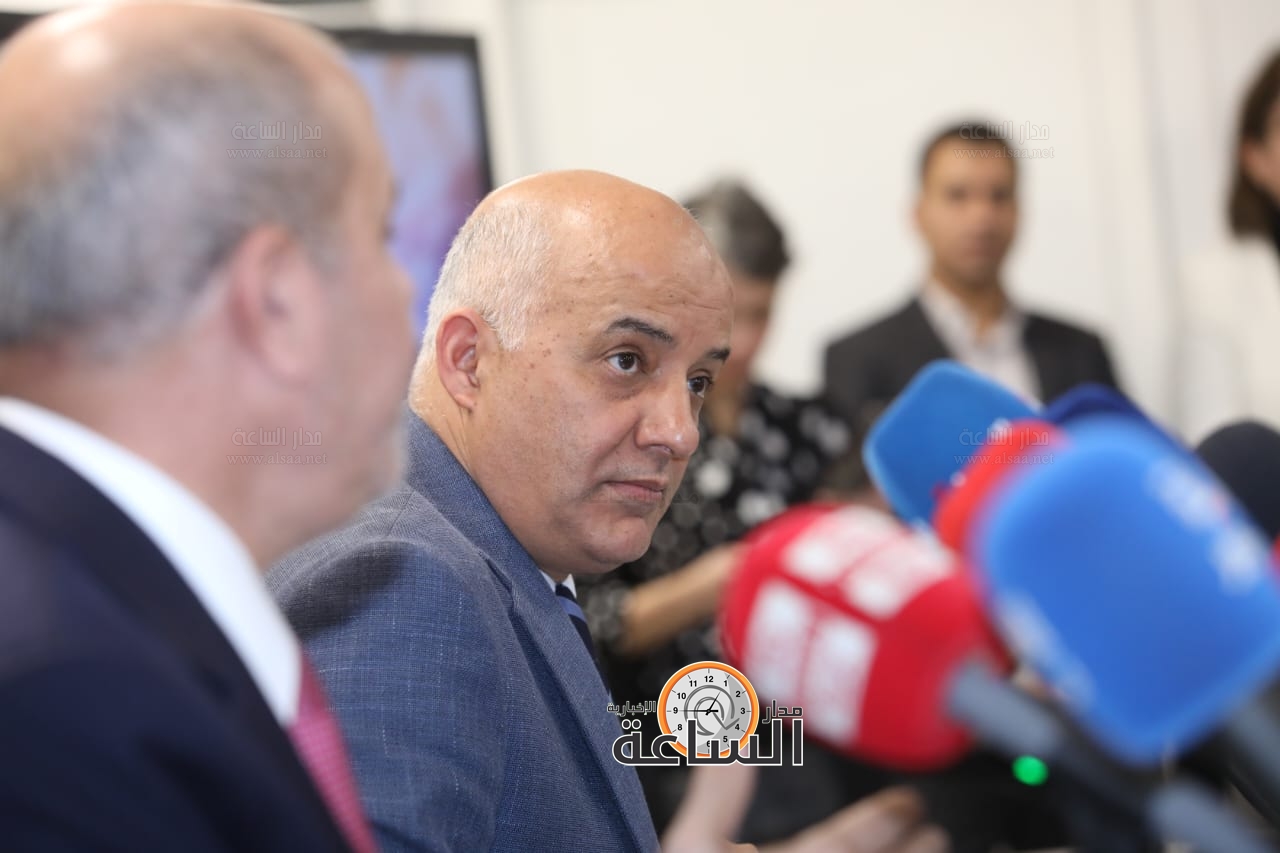 Madar Al-Saa Images 0.8965499622311583