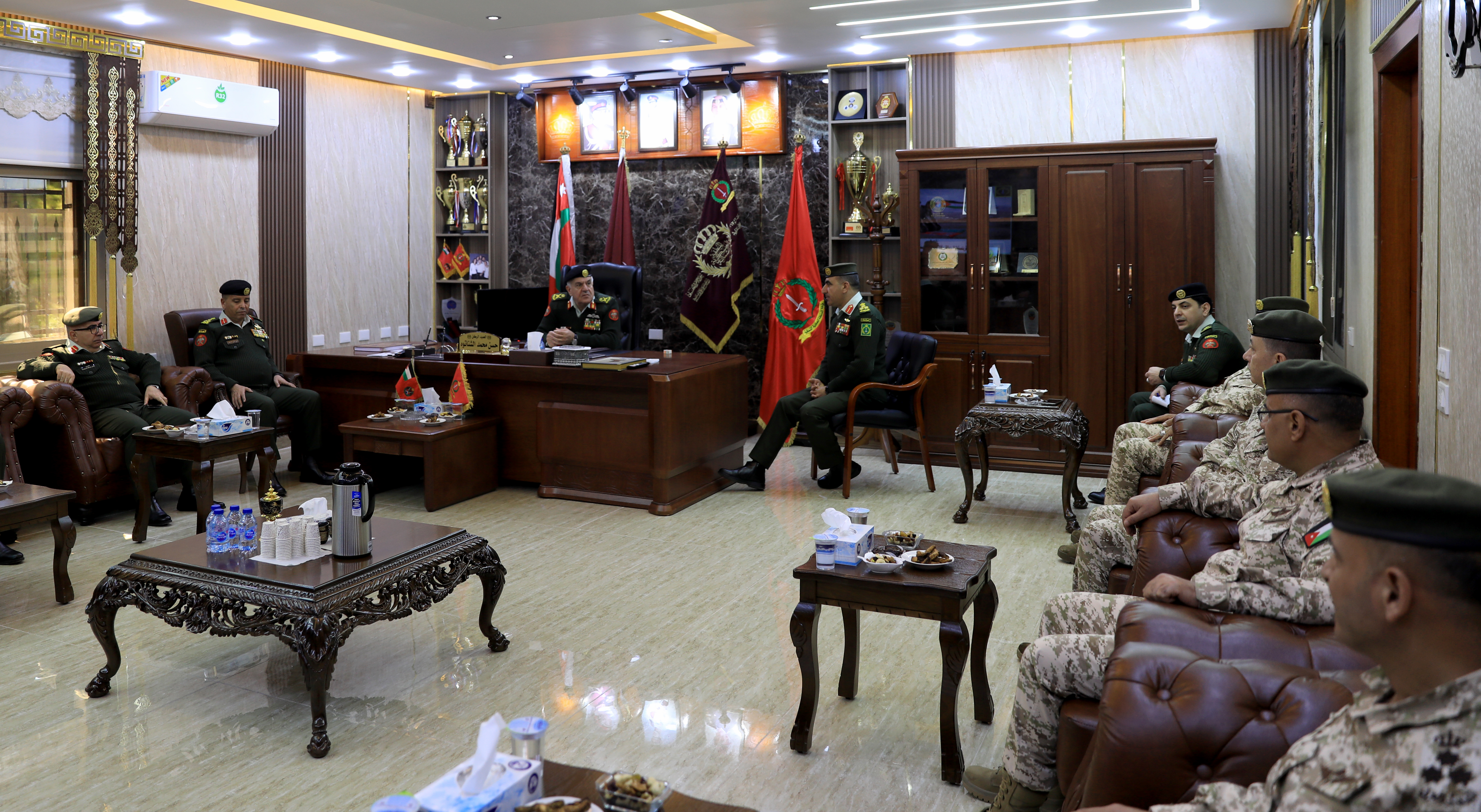 Madar Al-Saa Images 0.8594808528876736