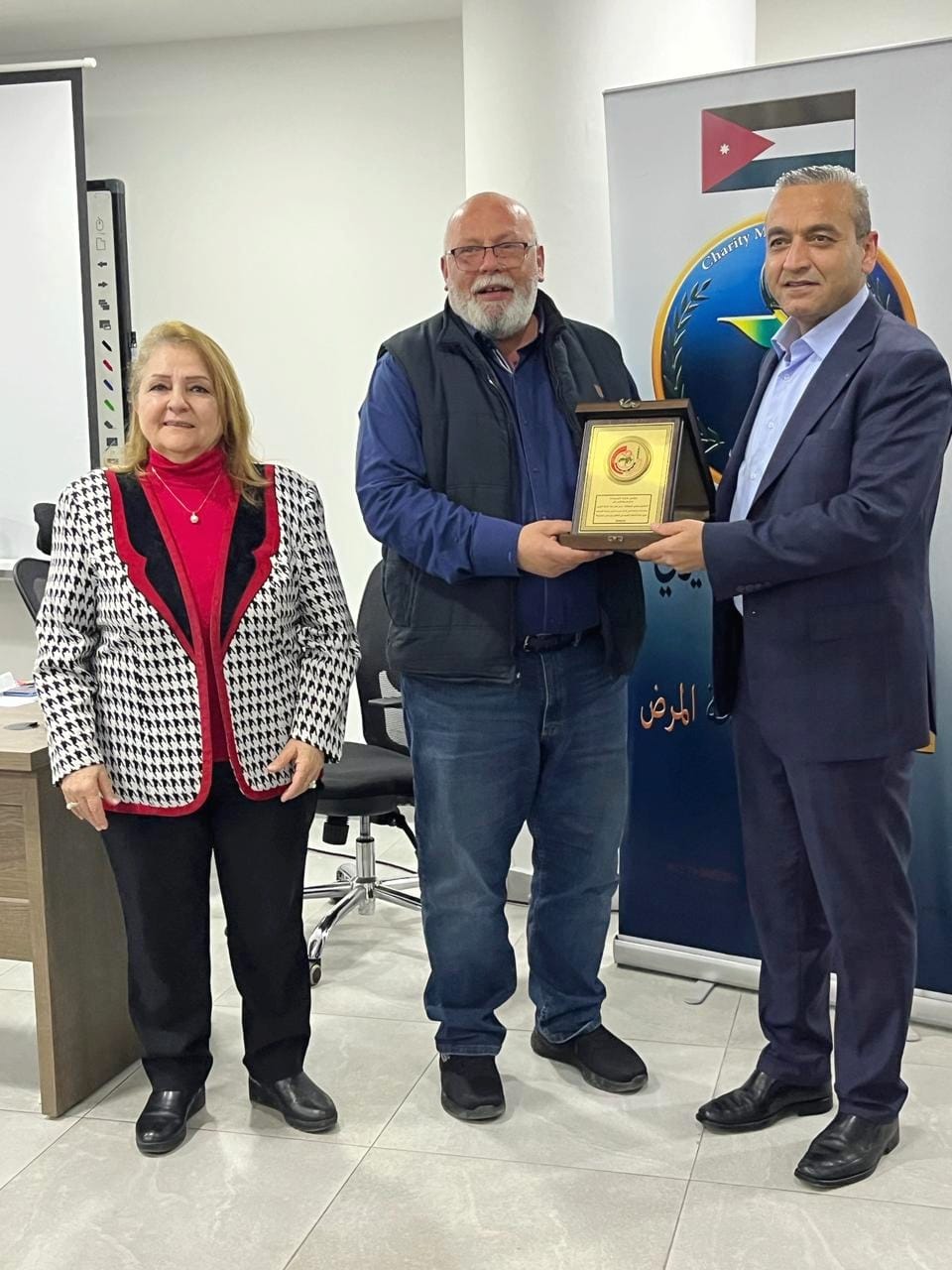 Madar Al-Saa Images 0.018389479093845473