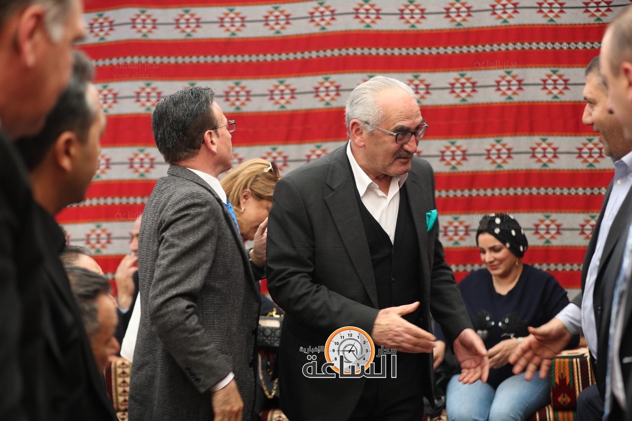 Madar Al-Saa Images 0.8897945553285043