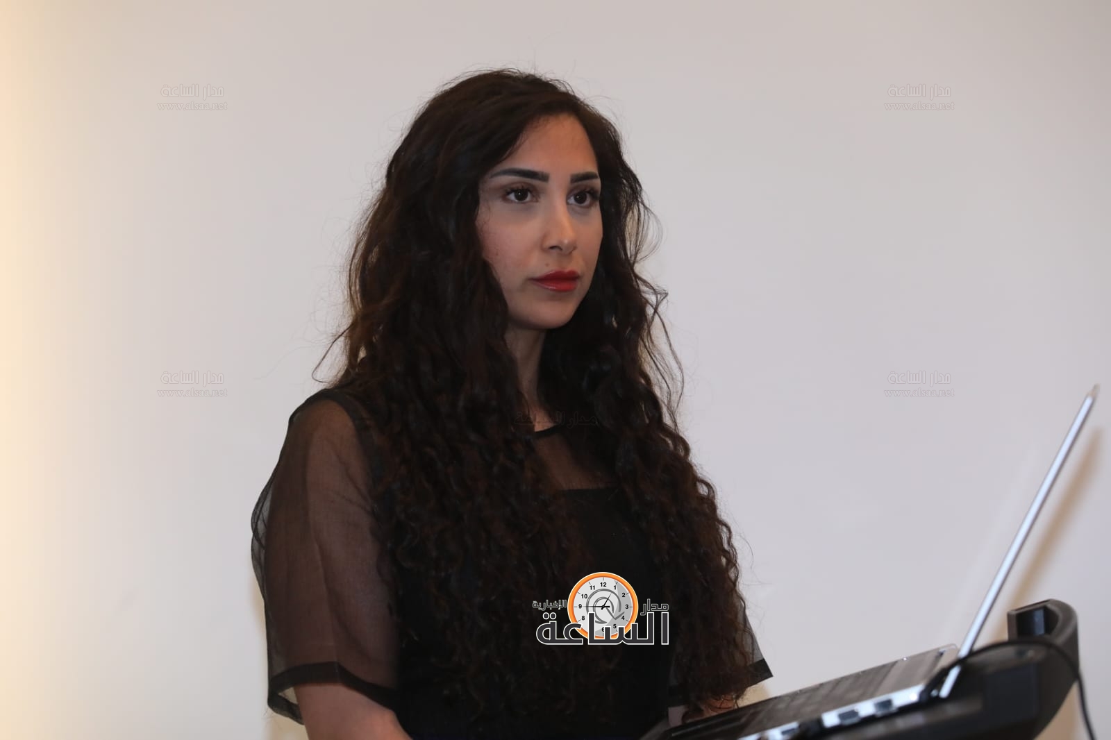 Madar Al-Saa Images 0.39783543258773424