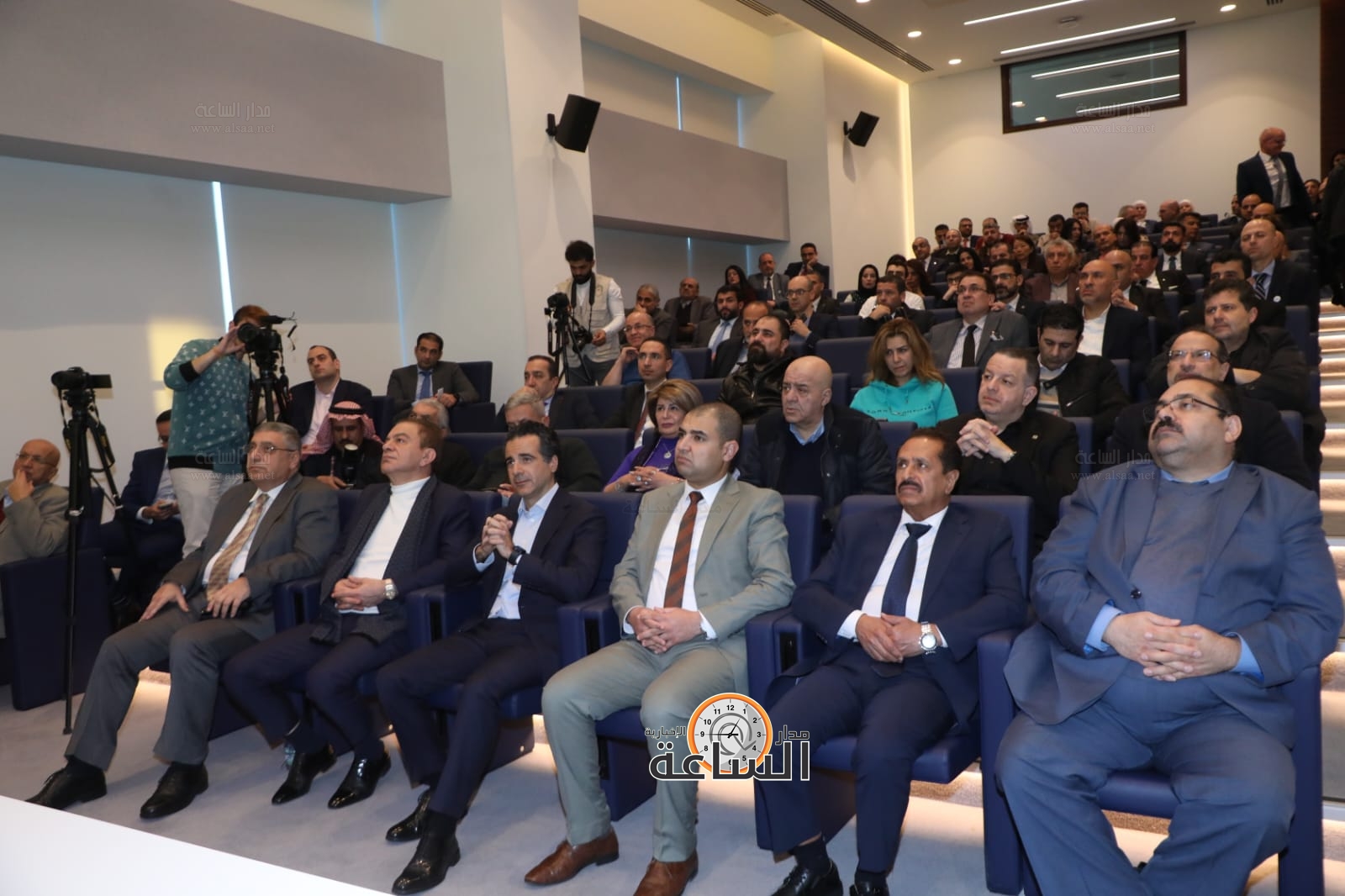 Madar Al-Saa Images 0.9512496979575487