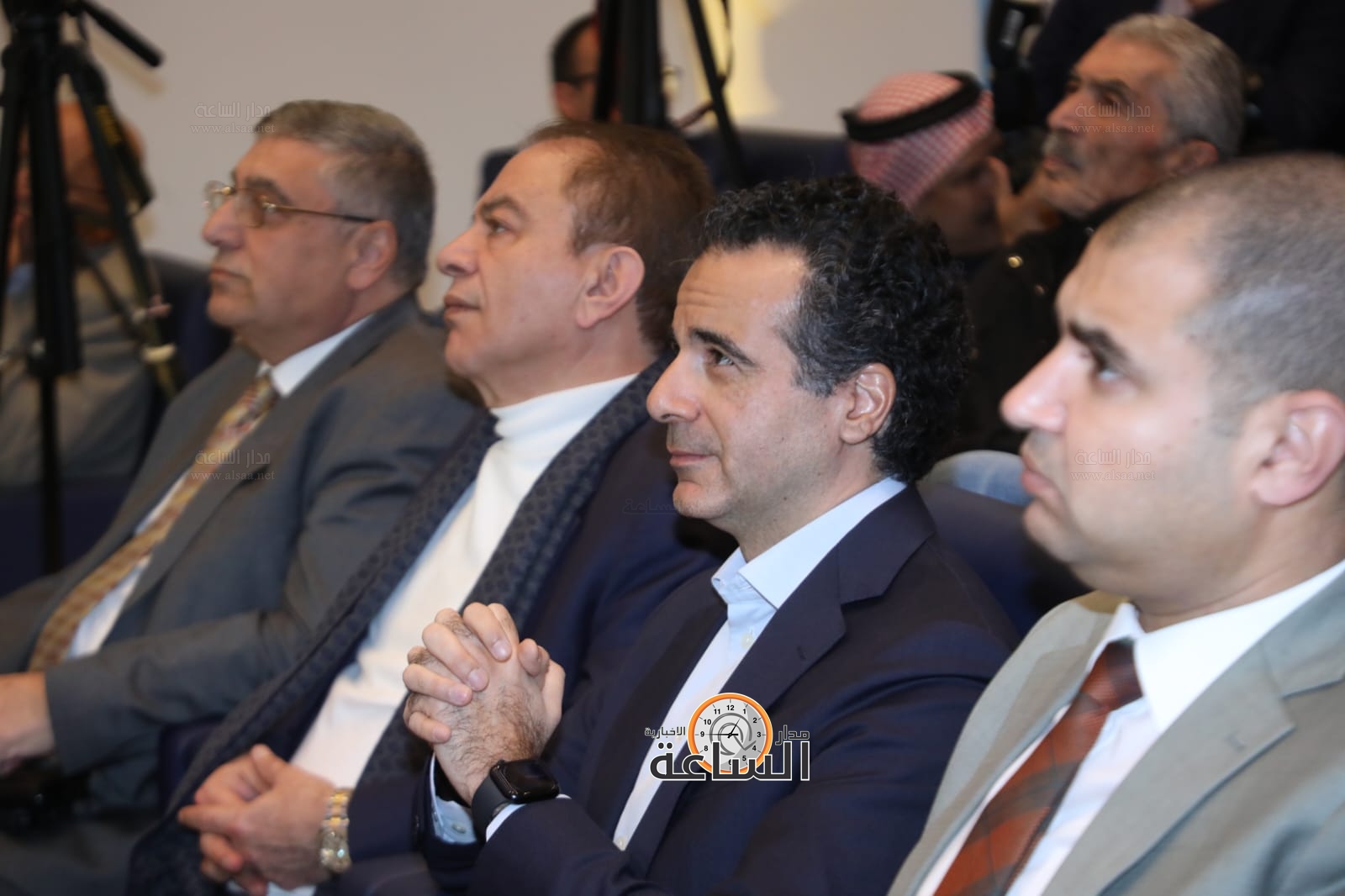 Madar Al-Saa Images 0.13723855936023077