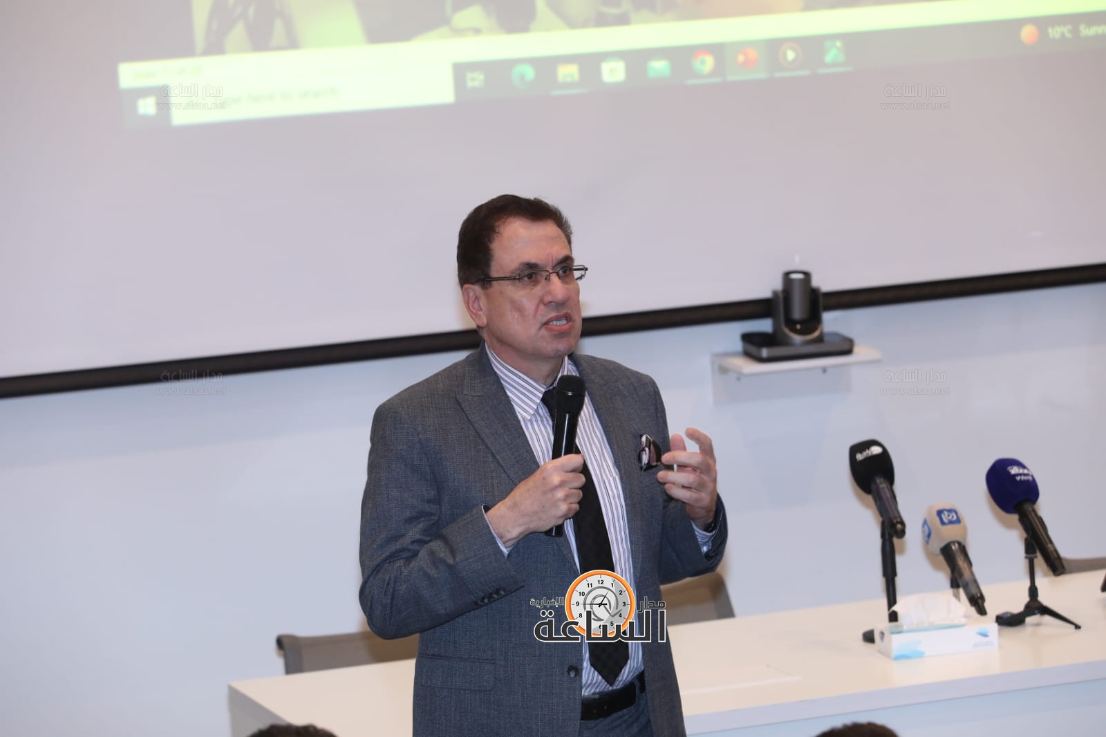 Madar Al-Saa Images 0.33338707709053805